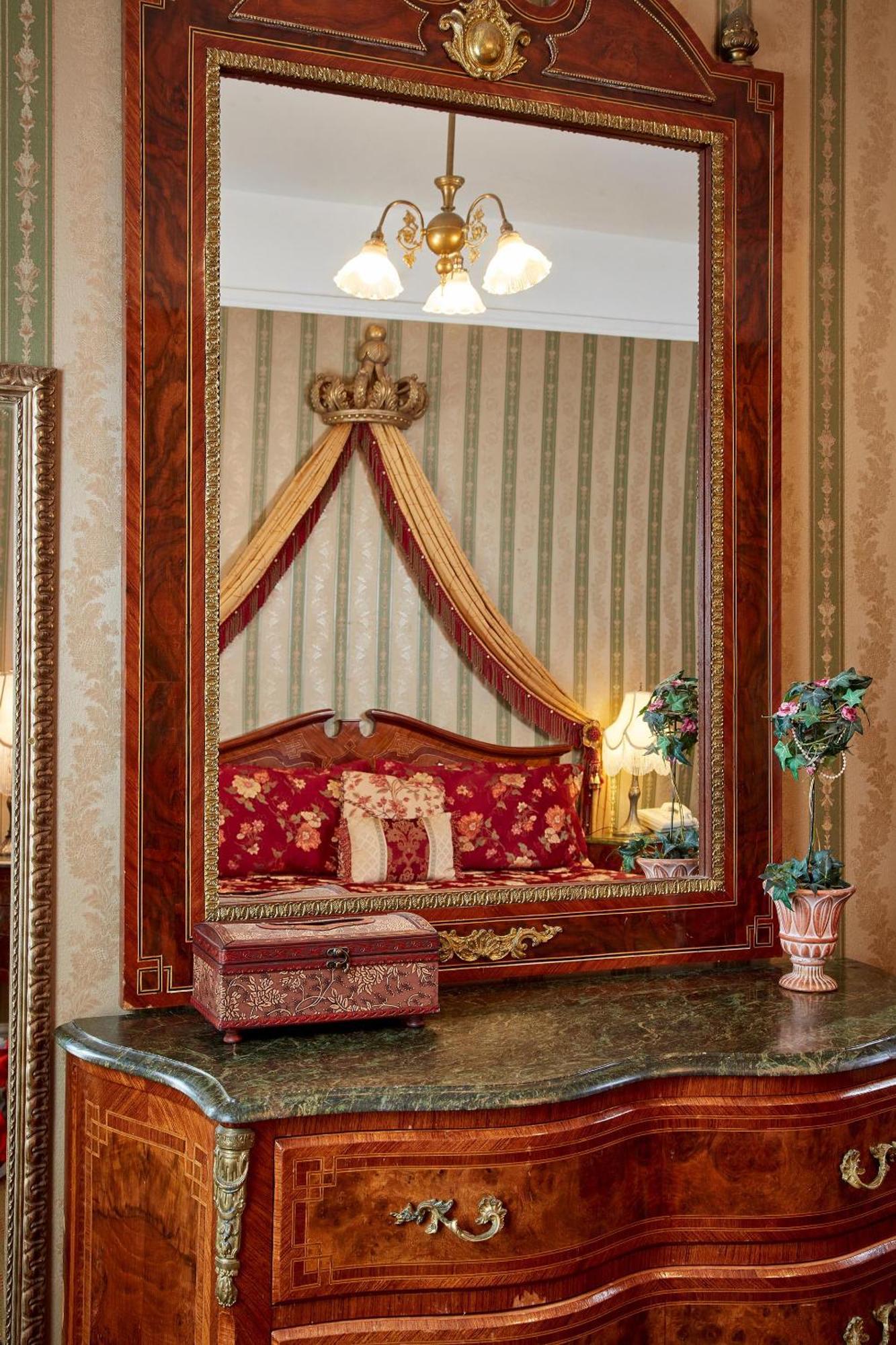 Deluxe King Room,1210330678:JPEG