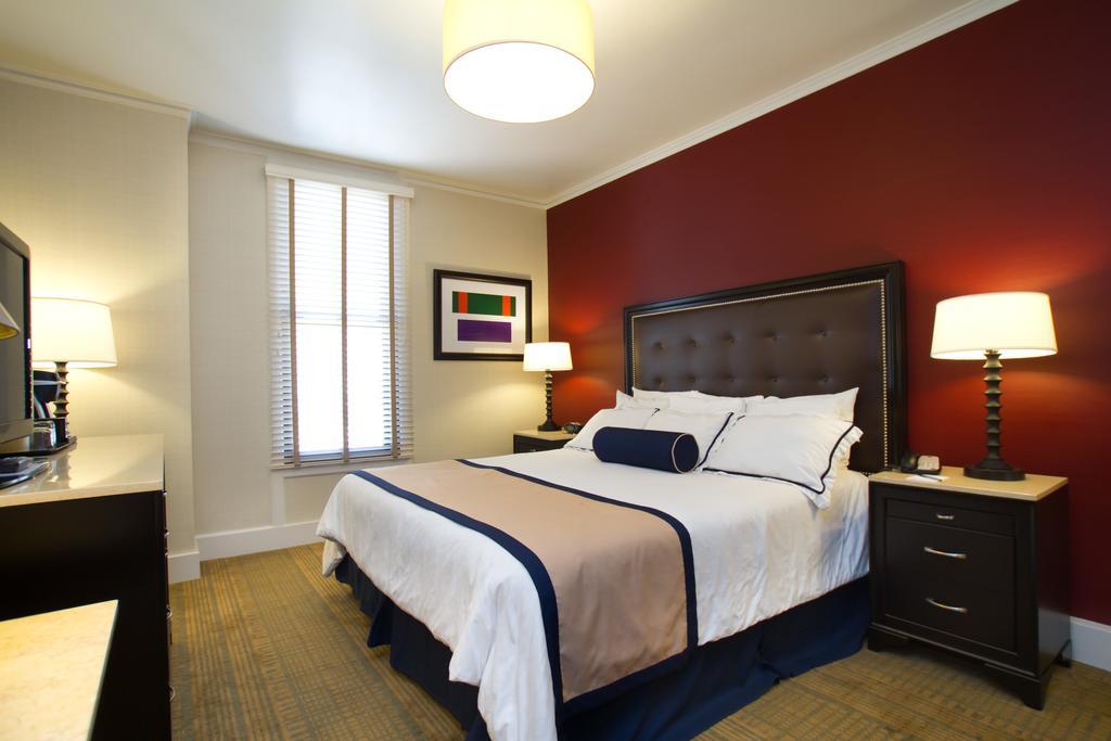 Queen Room,193233910:JPEG