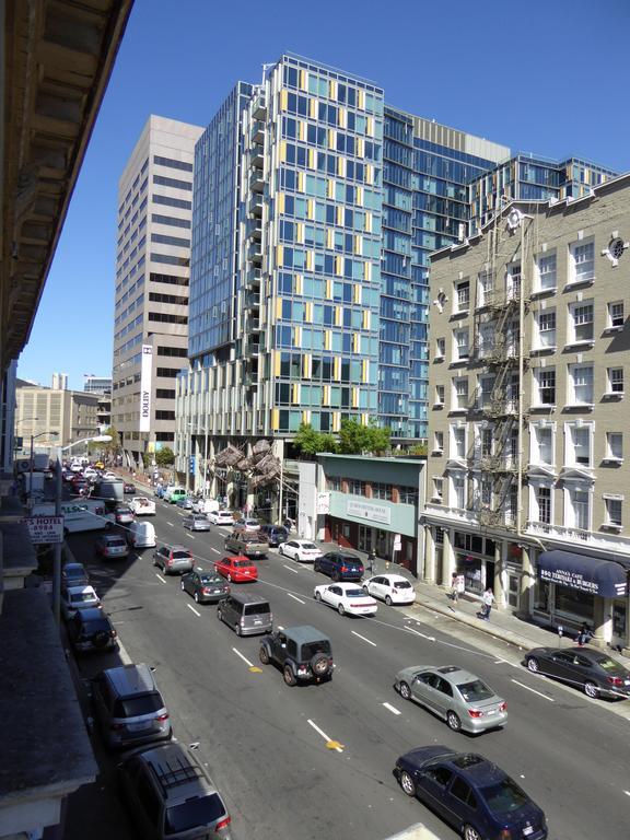 Deluxe Queen Room with City View,794478426:JPEG