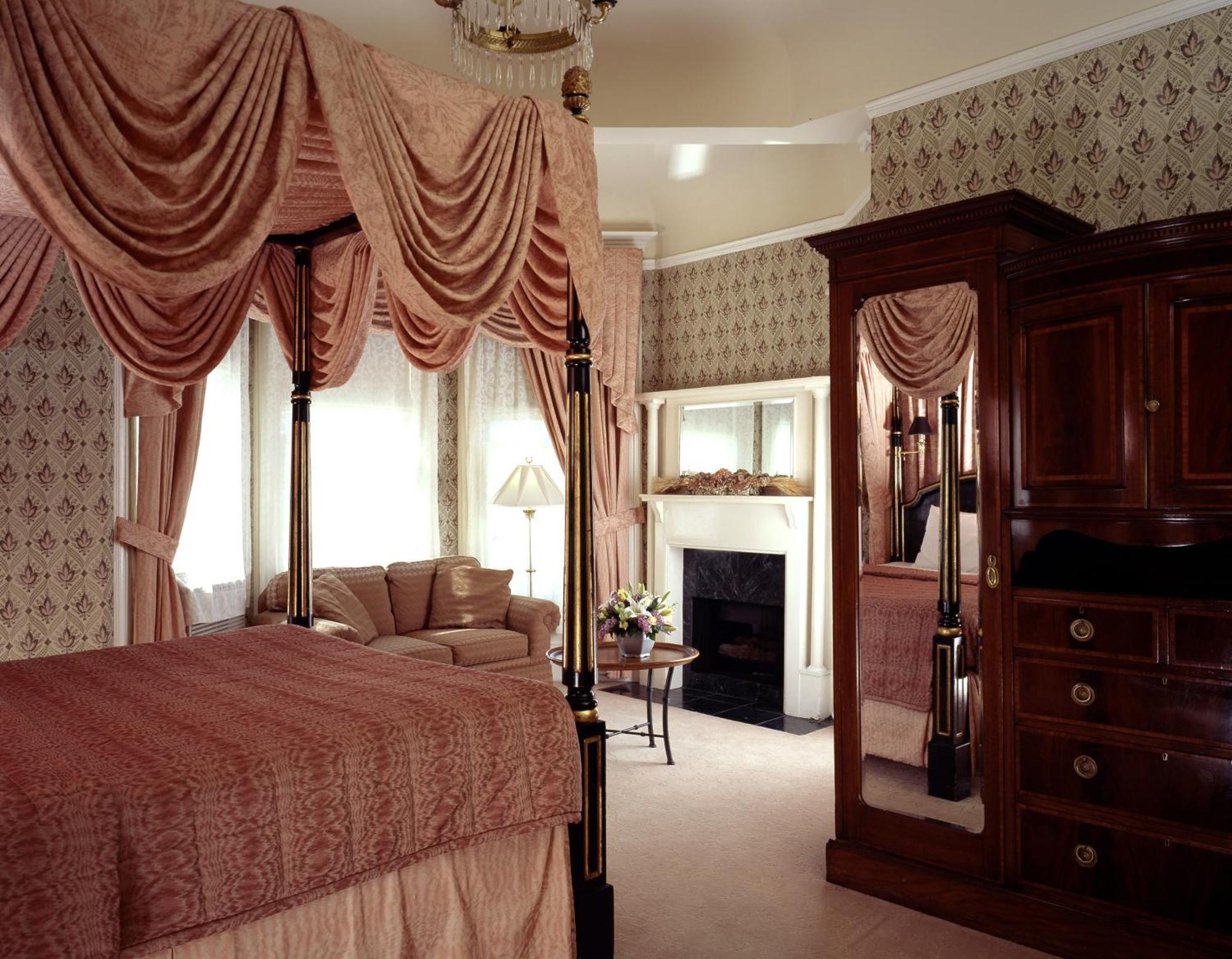 Junior Suite,1210192438:JPEG