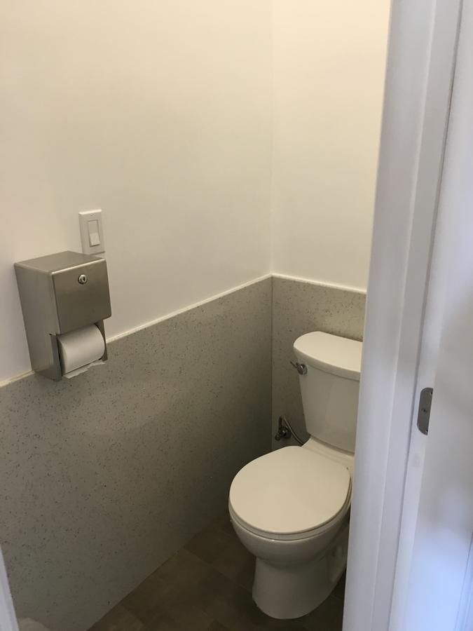 Queen Room,633391401:JPEG