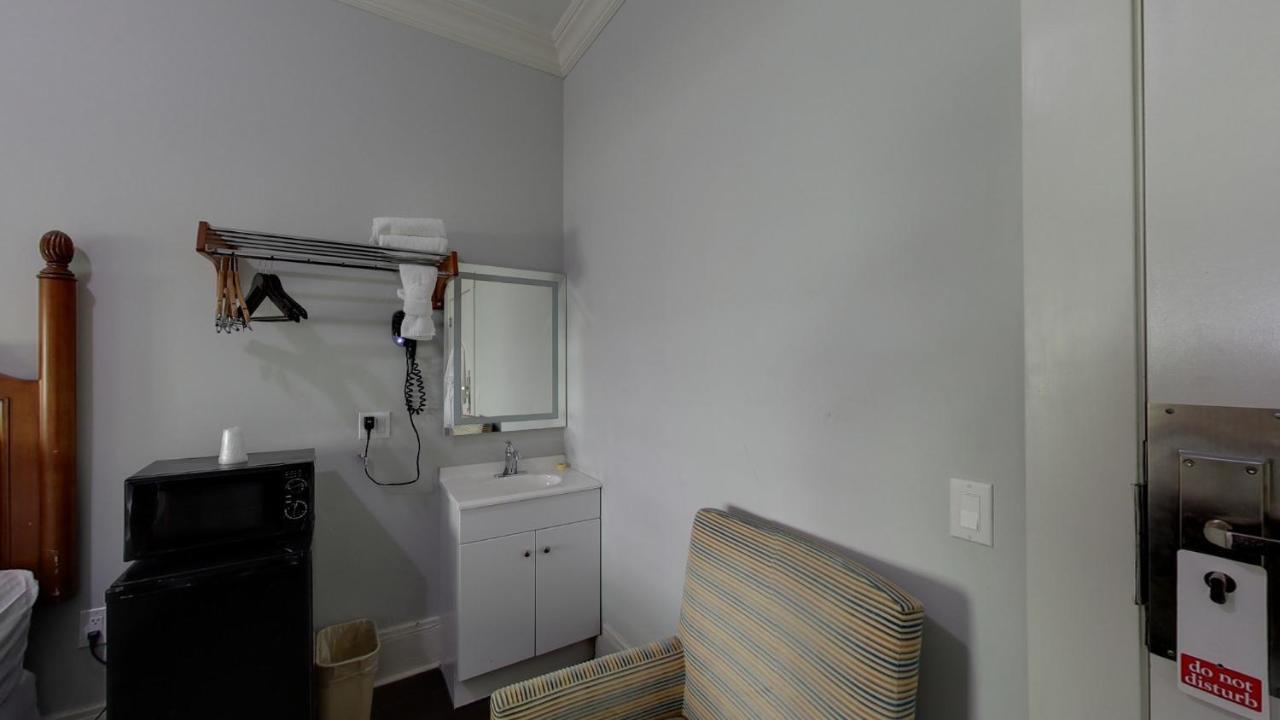 Standard Double Room with Shared Bathroom,723911692:JPEG