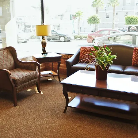Cow Hollow Inn And Suites-2